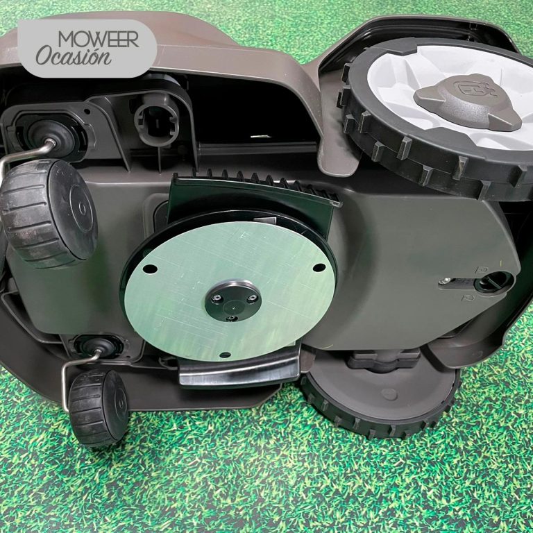 AUTOMOWER ® 310 Mark II | Máquina de Exposición | Moweer Ocasión